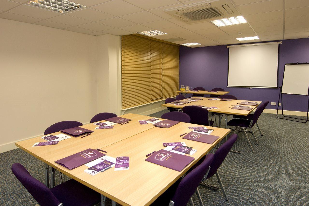 Premier Inn Manchester Central — Photos 1